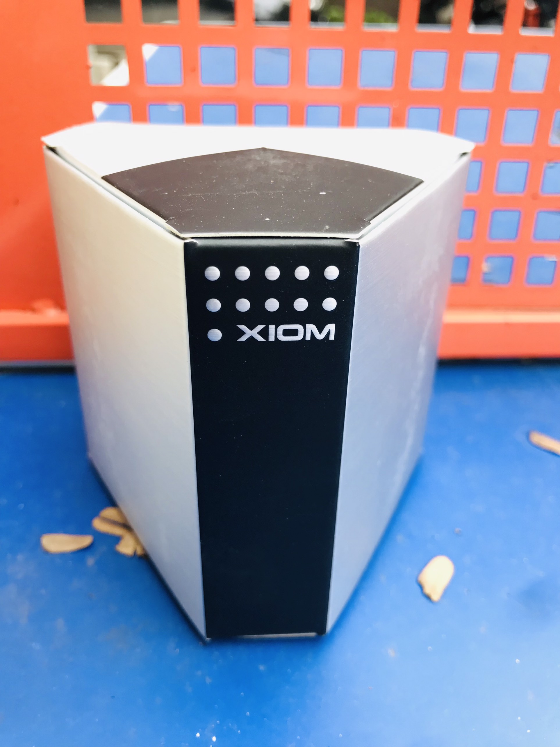 Hộp bóng Xiom Bravo Xám 